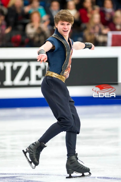 Ice Gallery Skates U.S.